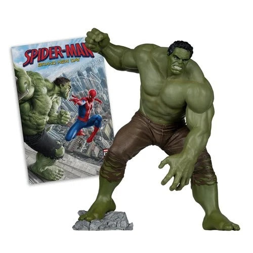 Marvel Rivals Spider-Man: Brand New Day Hulk 1:6 Scale Posed Figure with Scene and Comic