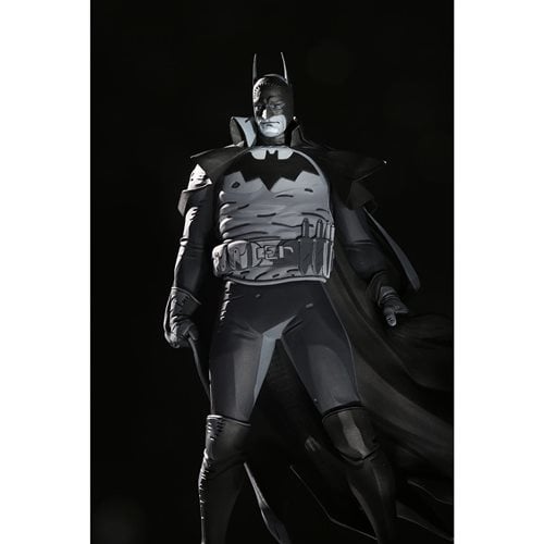 Batman Black & White Gotham by Gaslight by Mike Mignola 1:10 Scale Resin Statue - by DC Direct | Buy at ToyShnip