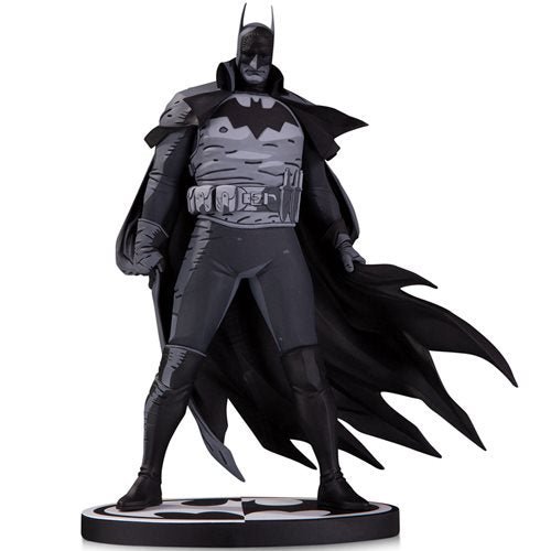 Batman Black & White Gotham by Gaslight by Mike Mignola 1:10 Scale Resin Statue - by DC Direct | Buy at ToyShnip