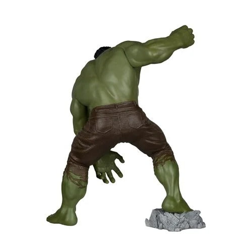 Marvel Rivals Spider-Man: Brand New Day Hulk 1:6 Scale Posed Figure with Scene and Comic