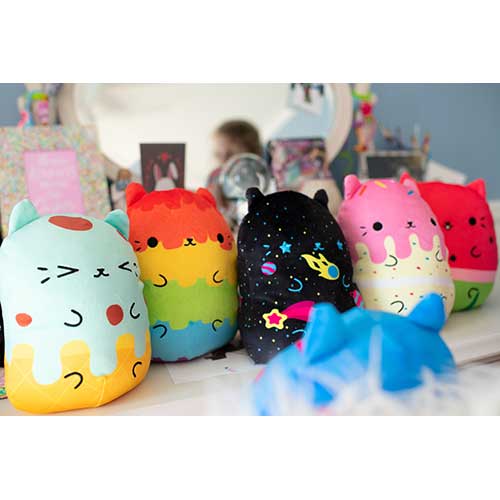 Cats vs Pickles Jumbo 8-Inch Plush - Hank - by CEPIA | Buy at ToyShnip
