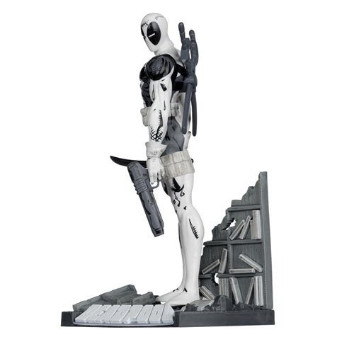 Marvel Deadpool The New Mutants 98 Line Art 1:10 Scale Posed Figure with Scene - Gold Label Exclusive - by McFarlane Toys