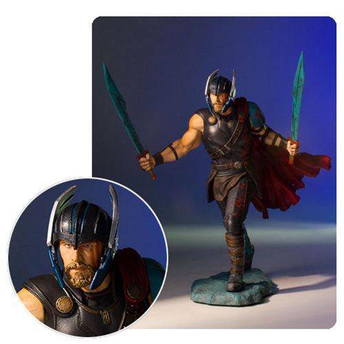 Thor Ragnarok - Thor - Collector's Gallery Statue by Gentle Giant - by Gentle Giant | Buy at ToyShnip